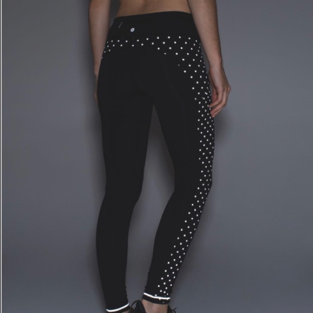Lululemon Speed Tight Brushed Reflective sz 8